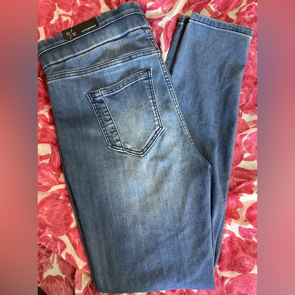 Liverpool Jeagings in Classic Blue 10/30